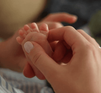 holding foot
